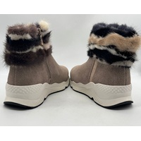 UGG Nock Stella Short Classics Boots for Women Size US 5 NK0004A