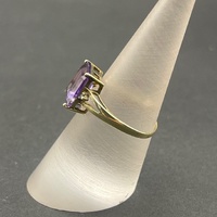 Ladies 9ct Yellow Gold Purple Gemstone Ring