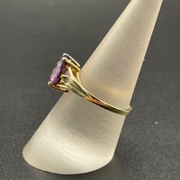 Ladies 9ct Yellow Gold Purple Gemstone Ring
