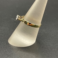 Ladies 9ct Yellow Gold Cubic Zirconia Ring