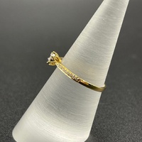 Ladies 18ct Yellow Gold Natural Diamond Ring