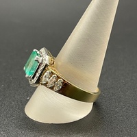 Unisex 9ct Yellow Gold Aqua Gemstone and Diamond Ring