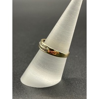 Ladies 9ct Yellow Gold Natural Diamond Ring