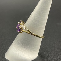 Ladies 9ct Yellow Gold Purple Gemstone Ring