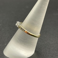 Ladies 10ct Yellow Gold Diamond Ring