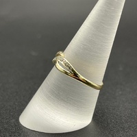Ladies 9ct Yellow Gold Natural Diamond Ring