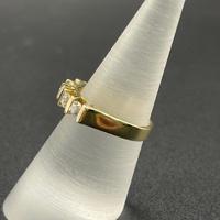Ladies 14ct Yellow Gold Cubic Zirconia Ring