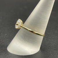 Ladies 9ct Yellow Gold Cubic Zirconia Ring