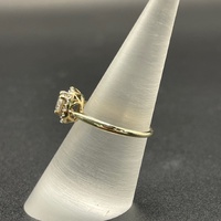 Ladies 9ct Yellow Gold Cubic Zirconia Ring