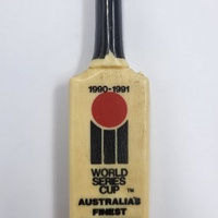 Vintage World Series Cup Australia’s Finest Cricketers Bat Collectables Set