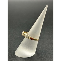 Ladies 9ct Yellow Gold Cubic Zirconia Ring