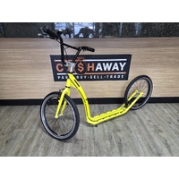 Kostka Twenty Max Adult Footbike Kick Scooter 20/20 Wheels 150kg Neon Yellow
