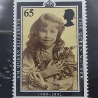 H.M. Queen Elizabeth The Queen Mother In Memoriam Royal Mail Mint Stamps
