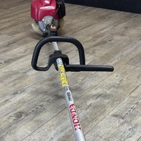 Honda UMK425U 25cc Honda GX25 4 Stroke Petrol Straight Shaft Brushcutter