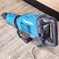Makita HM1317C 1510W 17kg Demolition Jack Hammer with Breaker Bit and Case