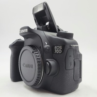 Canon EOS 70D 20.2MP DSLR Camera Kit EF-S 18-55mm IS STM Lens Battery Charger Bag