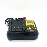DeWalt DCLE34031 18V XR 3x360 Green Laser Level 2.0Ah Battery with Charger