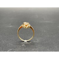 Ladies 9ct Yellow Gold CZ Stone Ring (Pre-Owned)