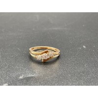 Ladies 10ct Yellow Gold Diamond Ring (Pre-Owned)