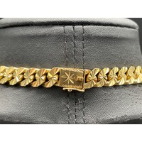 Mens 18ct Yellow Gold Diamond Cut Curb Link Necklace (Pre-Owned)