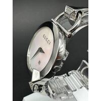 Gucci Chiodo Mother of Pearl Dial Diamond Bangle Bracelet Ladies Watch