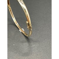 Ladies 9ct Yellow Gold Diamond Oval Bangle (Pre-Owned)