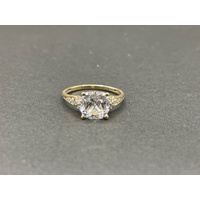 Ladies 9ct Yellow Gold Cubic Zirconia Ring