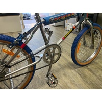 2022 Mongoose California Special Blue BMX