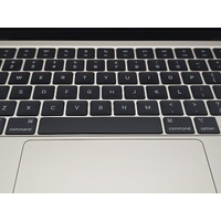 Apple MacBook Air 13.6 Inch 2022 with M2 Chip 256GB SSD 8GB RAM macOS Sonoma