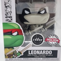 Funko Pop! Comics TMNT Leonardo #32 Black and White Chase Exclusive Vinyl Figure