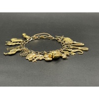 Ladies 9ct Yellow Gold Oval Curb Link Charm Bracelet