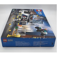 LEGO City Police Mobile Crime Lab Truck 60418 Building Set for Ages 7+