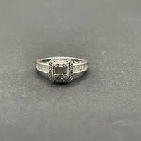 Ladies 9ct White Gold Diamond Engagement Ring