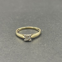 Ladies 9ct Yellow Gold Diamond Ring