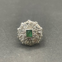 Ladies 18ct Yellow Gold Green Gemstone and Diamond Ring