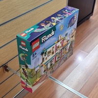 LEGO Friends Heartlake International School Set 41731 985pcs Age 8+