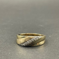 Mens 9ct Yellow Gold Diamond Ring
