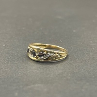 Ladies 9ct Yellow Gold Blue Sapphire Ring