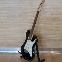 Yamaha Pacifica 112V Electric Guitar Tremolo Arm with Strap Hard Case