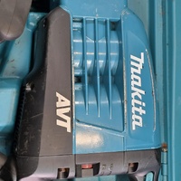 Makita HM1317C 1510W 17kg Demolition Jack Hammer in Makita Roller Case