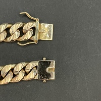 Mens 9ct Yellow Gold Diamond Cut Curb Link Bracelet