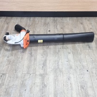 STIHL SHE 81 Electric Blower Vacuum Shredder with Bag Garden Leaf Tool