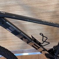 Trek Marlin 5 Gen 2 Suntour XCT 30 Mountain Bike