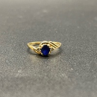 Ladies 9ct Yellow Gold Blue Gemstone & Diamond Ring