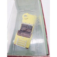 Vitesse 240 Triumph TR3A 1959 Open Cabriolet Yellow Diecast Model Car