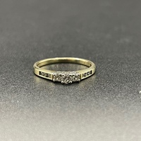 Ladies 10ct Yellow Gold Diamond Ring