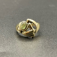 Ladies 9ct Yellow Gold Green Gemstone Ring