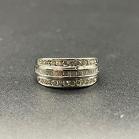 Ladies 18ct White Gold Multi Diamond Row Ring