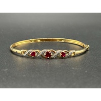 Ladies 9ct Yellow Gold Fancy Red Stone & Diamond Bangle