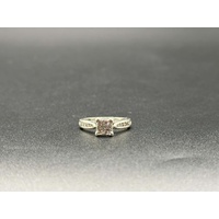 Ladies 9ct White Gold Diamond Cluster Ring